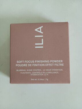 NWT Ilia Soft Focus Finishing Powder shine control 12hr hydration